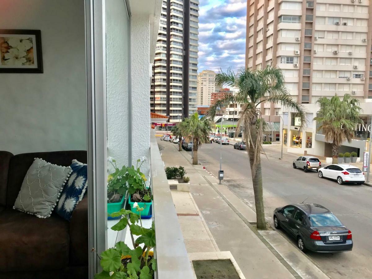 Simon Bolivar, Peninsula Punta del Este Bagian luar foto